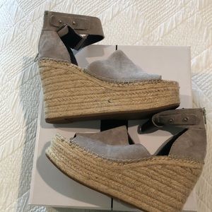 Dolce Vita Straw Wedge
